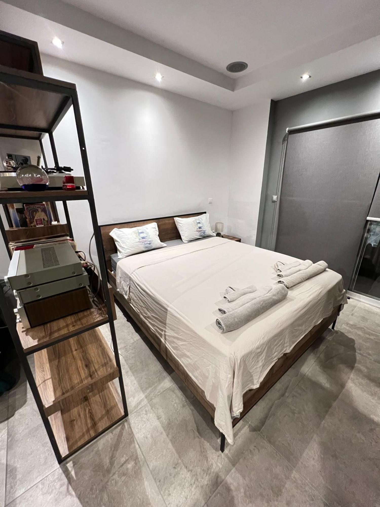 Modern Apartment In The Heart Of The City Alexandroupoli Exterior photo